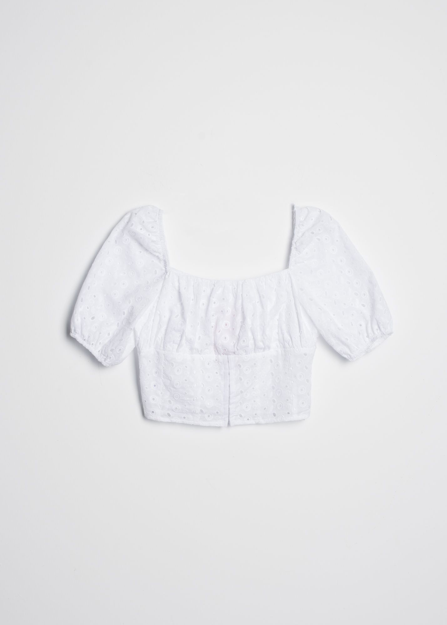 71328 – BLUSA BORDADOS PERFORADOS - Imagen 5