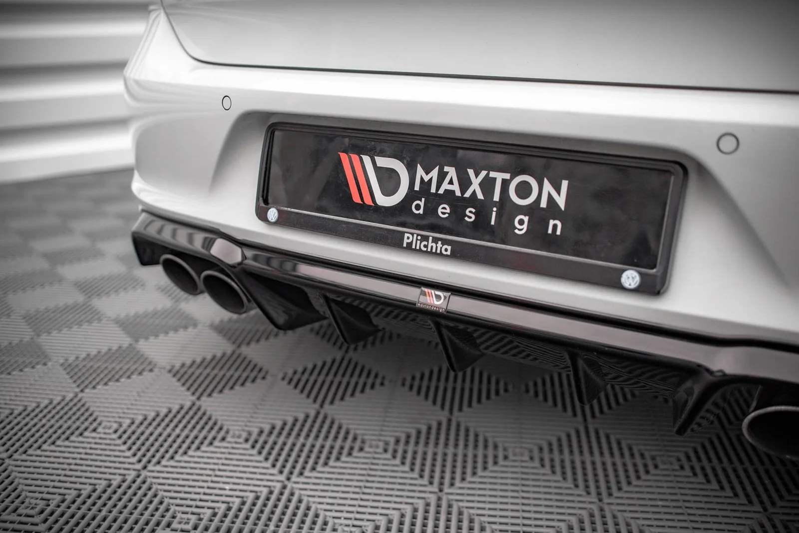 GUARDABARROS TRASERO MAXTON VOLKSWAGEN GOLF R MK7 MAXTON DESIGN - Imagen 4