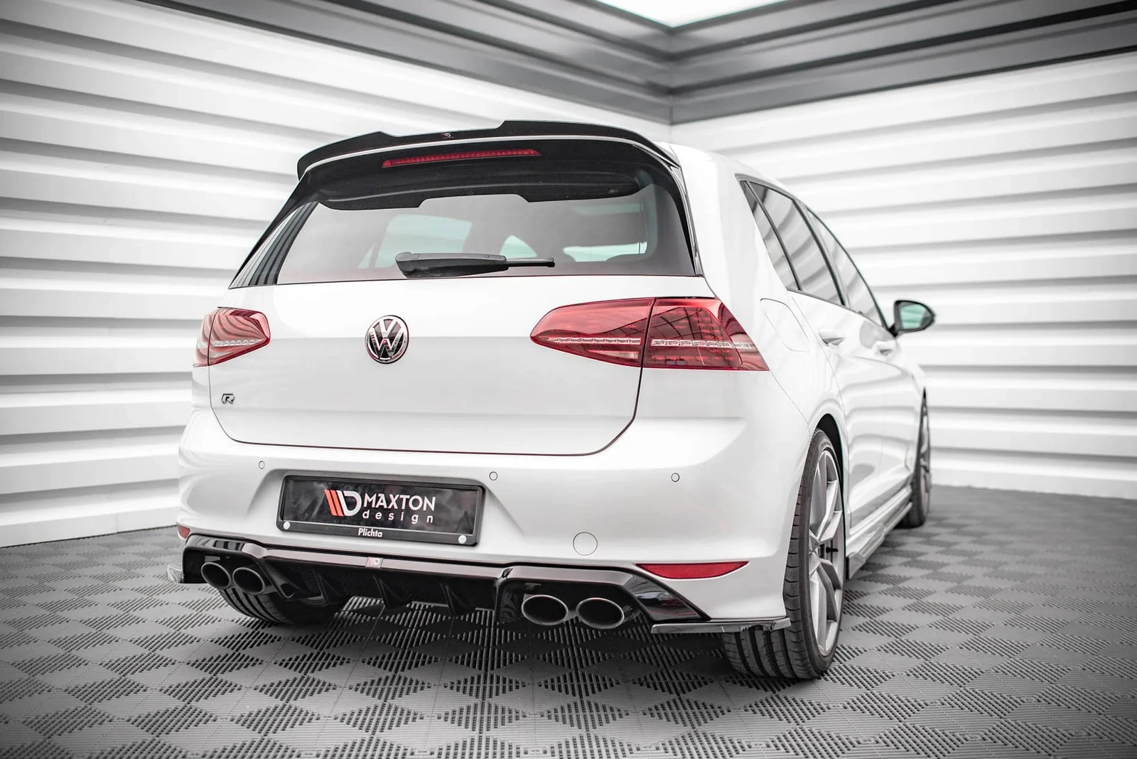 GUARDABARROS TRASERO MAXTON VOLKSWAGEN GOLF R MK7 MAXTON DESIGN - Imagen 5